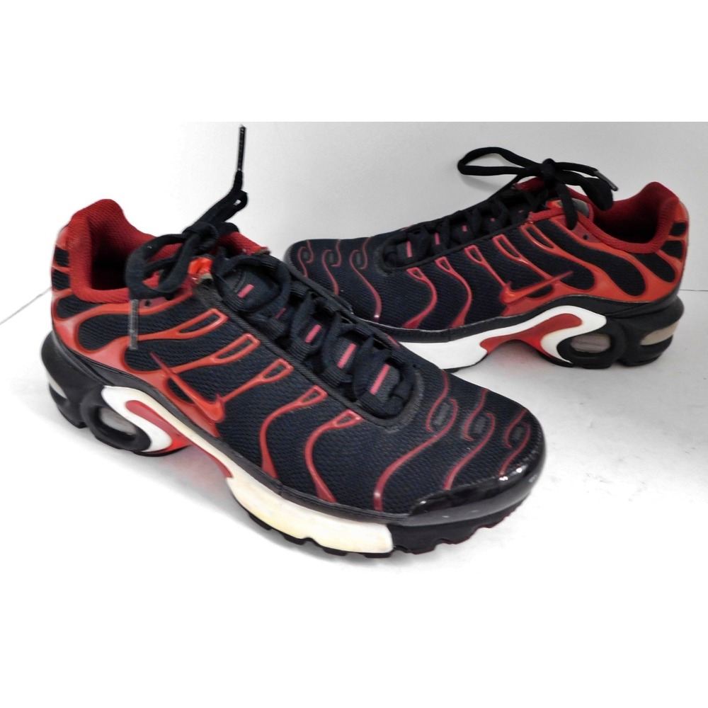Nike Air Max 655020-031 Black And Red sz 5y